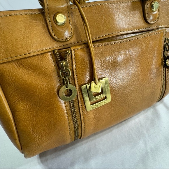 Hidesign Camel Colored Leather Zipper Front Handbag - Picture 3 of 10